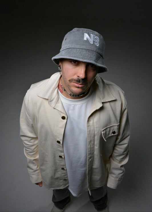 Gorra capelina gris
