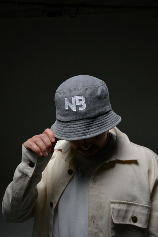 Gorra capelina gris