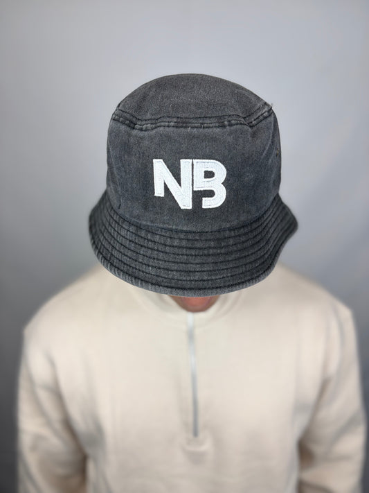 Gorra capelina negra