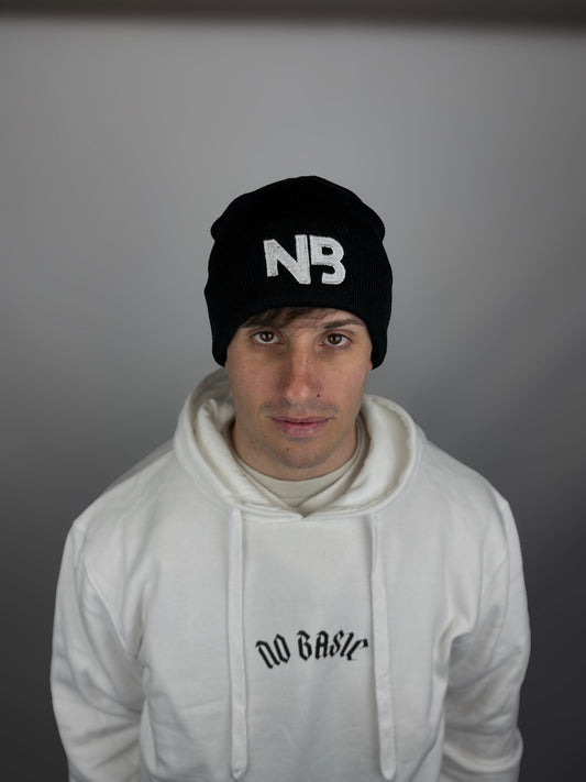 Gorro de lana negro