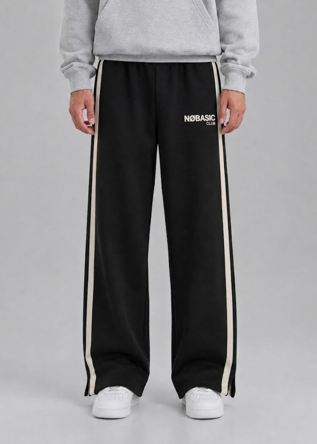 Jogging baggy sand